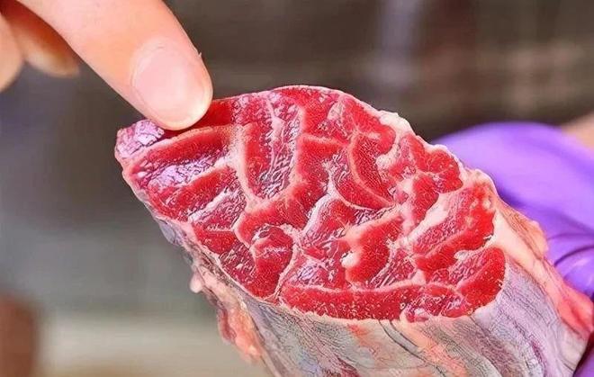 買牛肉，選“干的”還是“濕的”？牢記3不買，牛肉新鮮肉質嫩